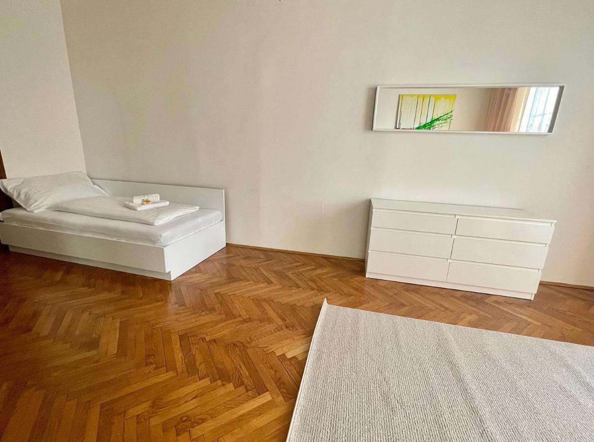 Apartment Zum Schlossberg - Top 1 Self Check-In Graz Eksteriør bilde